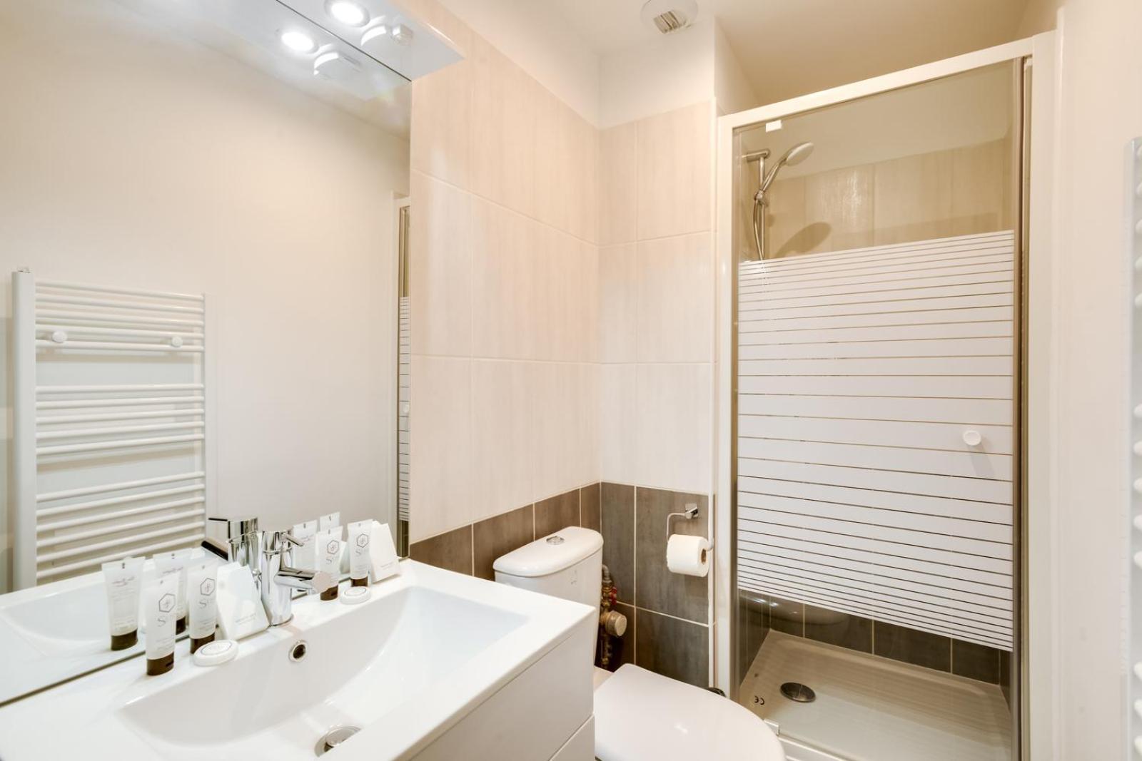 806 Suite Magic - Superbe Appartement بانيوليه المظهر الخارجي الصورة
